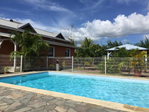 Κήπος, Résidence les Kalbassiers (Residence les Kalbassiers) in Lamentin Κήπος, Résidence les Kalbassiers (Residence les Kalbassiers) in Lamentin