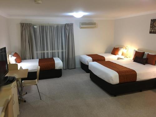 Tuckerbox Motor Inn in Gundagai Tuckerbox Motor Inn in Gundagai