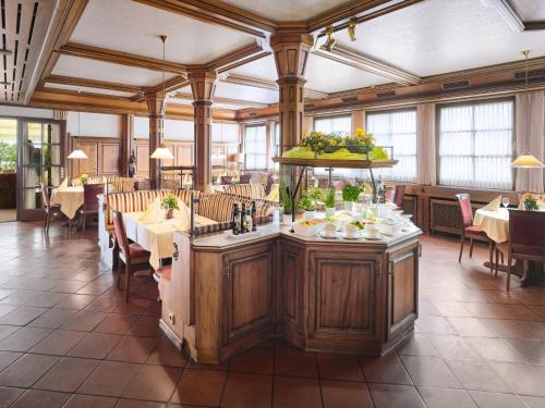 مطعم, فندق هيرش جهرونج (Hirsch Hotel Gehrung) in Ostfildern مطعم, فندق هيرش جهرونج (Hirsch Hotel Gehrung) in Ostfildern