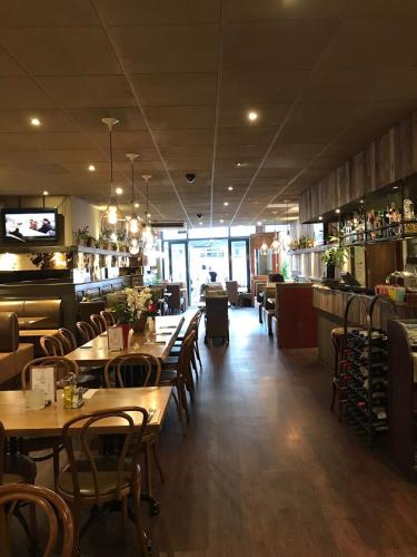 Étterem, Hotel Manofa near Anne Frank Ház Étterem, Hotel Manofa near Anne Frank Ház