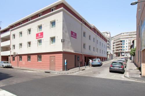 Entrance, Appart'City Marseille Centre Prado Velodrome (ex Seven Urban Suites Marseille) near Basilique du Sacre-Ceour Entrance, Appart'City Marseille Centre Prado Velodrome (ex Seven Urban Suites Marseille) near Basilique du Sacre-Ceour