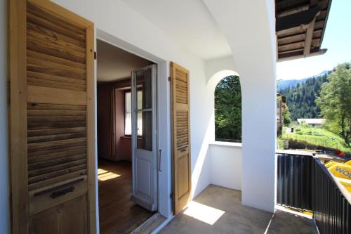 Balcony/terrace, Chalet Cuore delle Alpi in Airolo Balcony/terrace, Chalet Cuore delle Alpi in Airolo