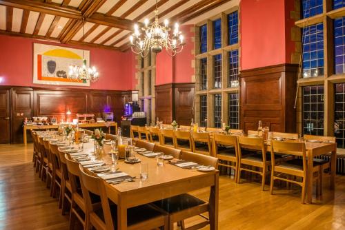 Ételek és italok, West Court- Jesus College near Szent John Főiskola Ételek és italok, West Court- Jesus College near Szent John Főiskola