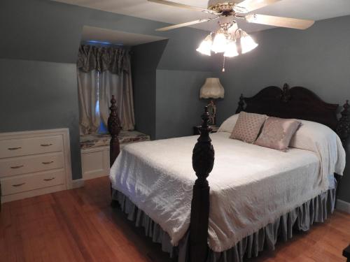 Chateau du Lac Bed and Breakfast
Chateau du Lac Bed and Breakfast