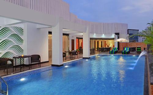 Swimming pool, Fortune Park BBD, Lucknow - Member ITC Hotels' Group in Hussainganj Swimming pool, Fortune Park BBD, Lucknow - Member ITC Hotels' Group in Hussainganj