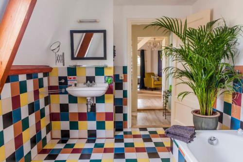 Bathroom, The Livingrooms Laren in Laren Bathroom, The Livingrooms Laren in Laren