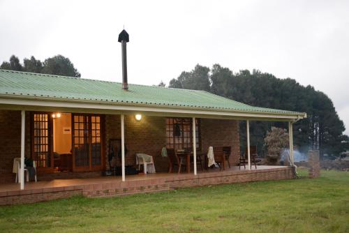 Luiperdkloof Trout Lodge in Paulpietersberg Luiperdkloof Trout Lodge in Paulpietersberg