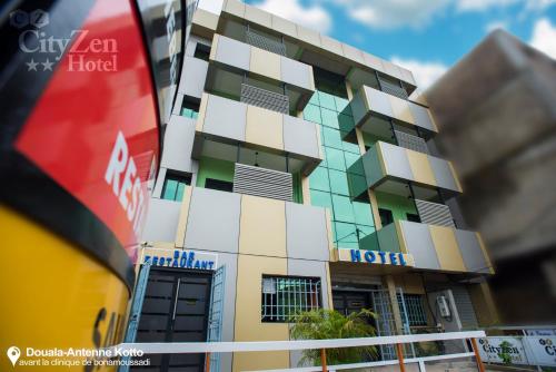 Lối vào, Cityzen Hotel in Douala Lối vào, Cityzen Hotel in Douala