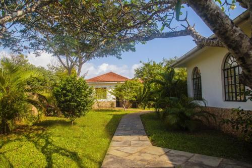 Tempat Masuk, Mwanana House in Watamu Tempat Masuk, Mwanana House in Watamu