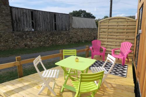 Tiny House a 30 min du Puy du Fou jusqu'a 6 personnes in มาดแลน-แซ็ง-เลโอนาร์ด Tiny House a 30 min du Puy du Fou jusqu'a 6 personnes in มาดแลน-แซ็ง-เลโอนาร์ด