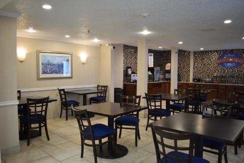 餐飲選擇, 特克薩卡納溫德姆柏茂酒店 (Baymont by Wyndham Texarkana) in 博柔 (AR) 餐飲選擇, 特克薩卡納溫德姆柏茂酒店 (Baymont by Wyndham Texarkana) in 博柔 (AR)