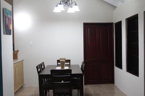 المرافق, Driftwood 85 in Castara المرافق, Driftwood 85 in Castara