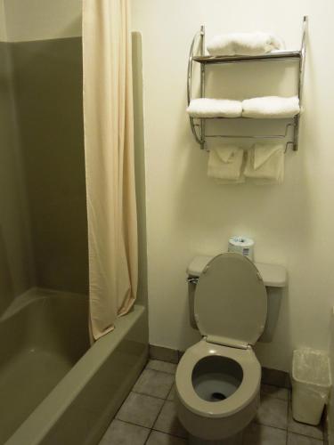 在meiguo.com看到的Executive Lodge Absecon的介绍图片