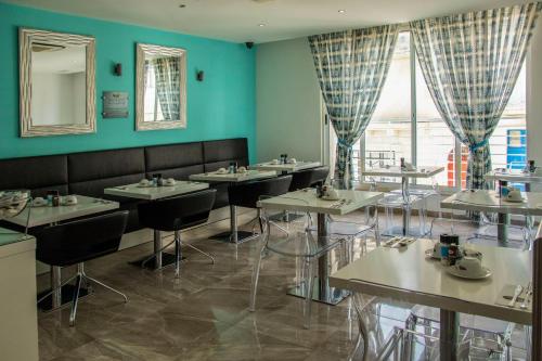 Harbour Lodge in Marsaxlokk Harbour Lodge in Marsaxlokk