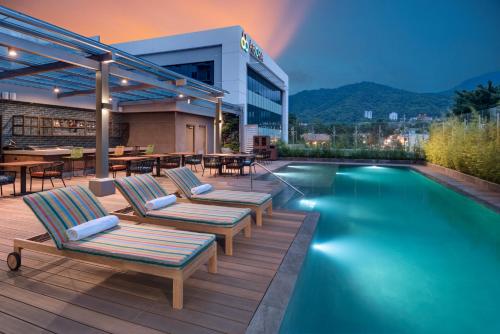 Zwembad, Hyatt Place San Pedro Sula in San Pedro Sula Zwembad, Hyatt Place San Pedro Sula in San Pedro Sula