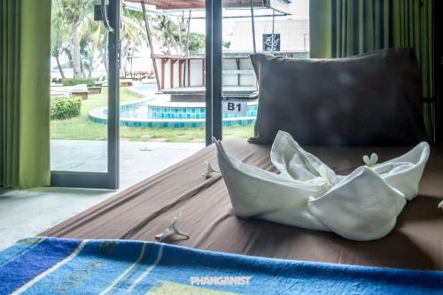 INFINITY Beach Club Hostel Koh Phangan in Ko Pha-ngan INFINITY Beach Club Hostel Koh Phangan in Ko Pha-ngan