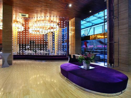 Lobby, Grand Mega Resort & Spa Bali in Kuta Lobby, Grand Mega Resort & Spa Bali in Kuta