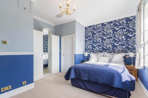 This photo about Swan Quay Inn shared on HyHotel.com