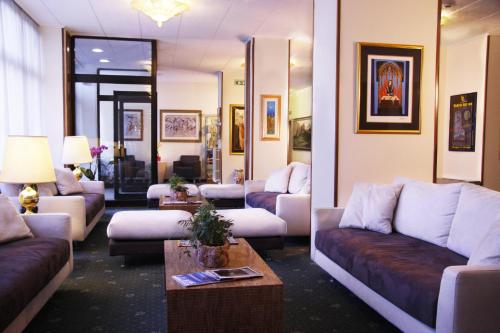 Vestíbulo, Ilgo Hotel in Suburbs Vestíbulo, Ilgo Hotel in Suburbs