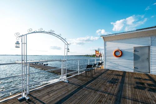 This photo about Komatek Hotel shared on HyHotel.com