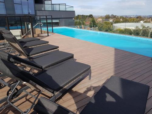 泳池, Ivanhoe Apartments in 艾凡赫 泳池, Ivanhoe Apartments in 艾凡赫