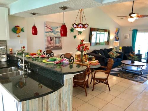 Létesítmények, 2 Bedroom , 2 Bath , Villa in Oldsmar (Florida) Létesítmények, 2 Bedroom , 2 Bath , Villa in Oldsmar (Florida)