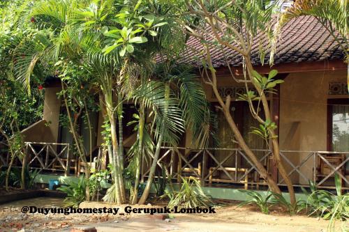 Duyung Rooms and Resto in Kuta Duyung Rooms and Resto in Kuta