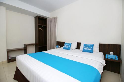 This photo about Airy The Central Ahmad Yani 43 Pekanbaru shared on HyHotel.com