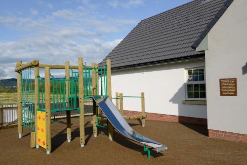 Parque infantil, Highland Gate, Stirling by Marston's Inns in Stirling Parque infantil, Highland Gate, Stirling by Marston's Inns in Stirling