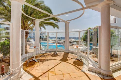 Swimming pool, SBH Maxorata Resort in Fuerteventura Swimming pool, SBH Maxorata Resort in Fuerteventura