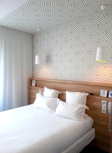 Cameră de oaspeţi, Hotel Marin in Laval Cameră de oaspeţi, Hotel Marin in Laval