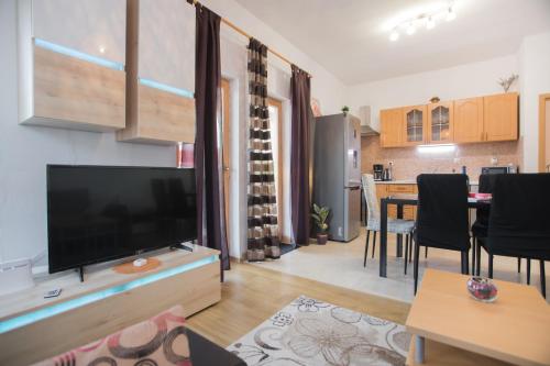 Holiday home with pool Kristal in Dubrava kod Sibenika Holiday home with pool Kristal in Dubrava kod Sibenika