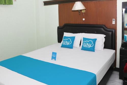 This photo about Airy Mergangsan Prawirotaman Dua 71 Yogyakarta shared on HyHotel.com