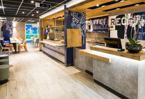 Salón de banquetes, ibis budget Geneve Saint Genis Pouilly in Ferney-Voltaire Salón de banquetes, ibis budget Geneve Saint Genis Pouilly in Ferney-Voltaire