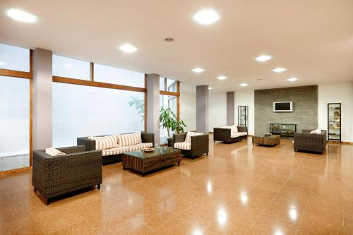 Лобби, Hotel Faycan in Гран-Канария Лобби, Hotel Faycan in Гран-Канария