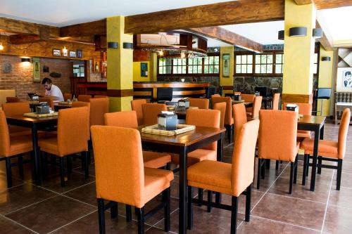 Food and beverages, Hotel Vista De Golf, San Jose Aeropuerto, Costa Rica in Heredia Food and beverages, Hotel Vista De Golf, San Jose Aeropuerto, Costa Rica in Heredia