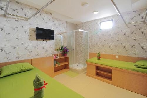 This photo about Airy Pasar Pagi KH Kholid 35 Samarinda shared on HyHotel.com