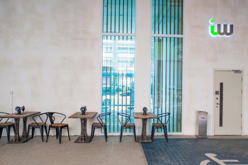 IW Hotel near Lam Tin MTR Station IW Hotel near Lam Tin MTR Station