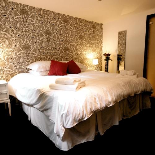 The Wiremill Sleep Boutique in Tandridge The Wiremill Sleep Boutique in Tandridge