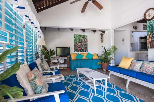 Facilities, Beach Palms Villa in Silver Sands Facilities, Beach Palms Villa in Silver Sands