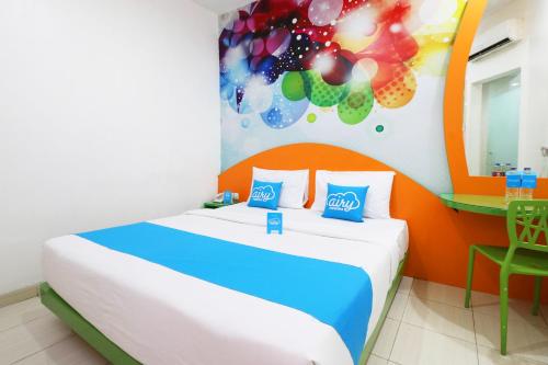 This photo about Airy Tampan HR Soebrantas KM 11,5 Pekanbaru shared on HyHotel.com