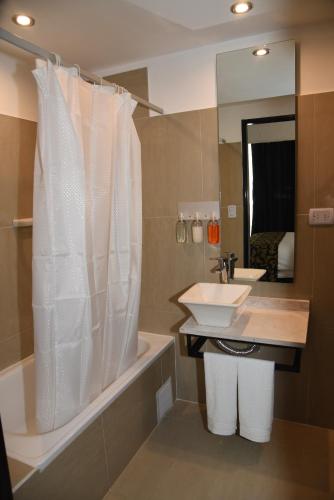 This photo about Gardel Flats shared on HyHotel.com