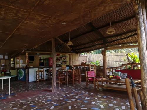 مطعم, منتجع بوهول لاهوي ديف (Bohol Lahoy Dive Resort) in Guindulman مطعم, منتجع بوهول لاهوي ديف (Bohol Lahoy Dive Resort) in Guindulman