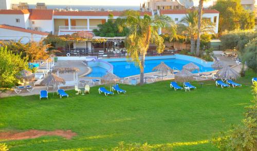 مسبح, شقق كابتن كاراس هوليدايز (Captain Karas Holidays Apartments) in Paralimni مسبح, شقق كابتن كاراس هوليدايز (Captain Karas Holidays Apartments) in Paralimni
