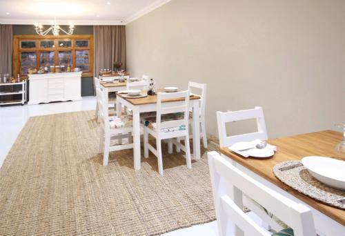 共用Lounge/電視區, 庫里博斯特住宿加早餐旅館 (Curry's Post B&B ) in 豪伊克 共用Lounge/電視區, 庫里博斯特住宿加早餐旅館 (Curry's Post B&B ) in 豪伊克