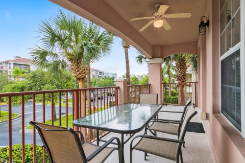 Balcony/terrace, Orlando Resort Rentals at Universal Boulevard in Orlando (FL) Balcony/terrace, Orlando Resort Rentals at Universal Boulevard in Orlando (FL)
