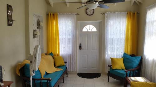 Spacious Colonial in Bridgetown Spacious Colonial in Bridgetown