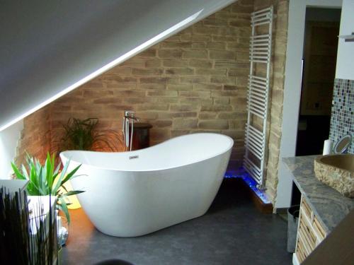 Loft-Ferienwohnung zur "Kfz-Schenke" in อัพโพลดา Loft-Ferienwohnung zur "Kfz-Schenke" in อัพโพลดา