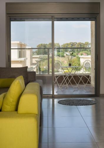 Terraza/balcón, Apartamento de 135 m² en Acre, con 3 habitación(es) y 2 baño(s) privado(s) (Maorissimo Boutique apartment) in Acre Terraza/balcón, Apartamento de 135 m² en Acre, con 3 habitación(es) y 2 baño(s) privado(s) (Maorissimo Boutique apartment) in Acre