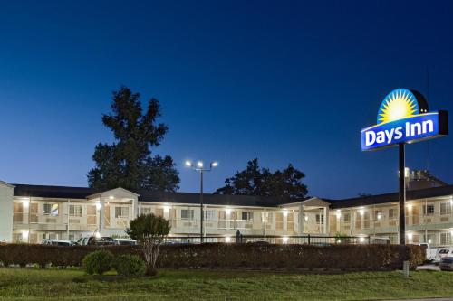 Eksterijer hotela, Days Inn by Wyndham Kerrville in Kerrville (TX) Eksterijer hotela, Days Inn by Wyndham Kerrville in Kerrville (TX)
